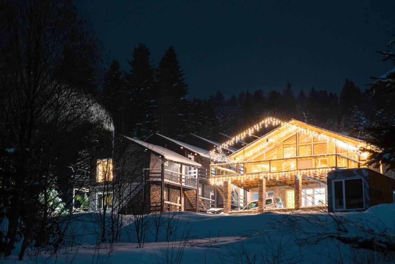 Парк-Готель Щастя Skhidnytsia Ngoại thất bức ảnh